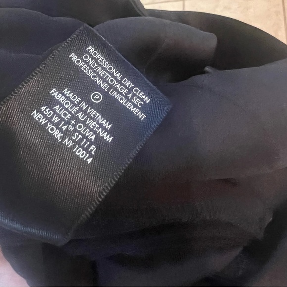 NWT Alice + Olivia Dylan satin black high rise pants size 2 - Picture 6 of 10
